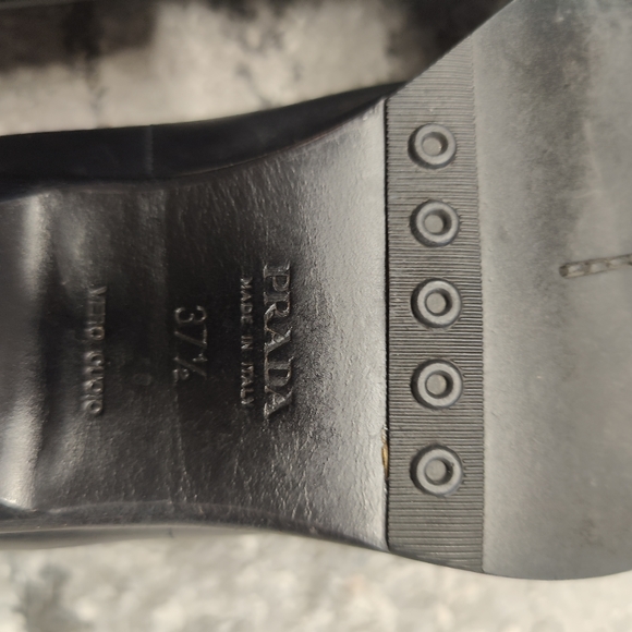 Prada Leather Ankle Boots Chelsea Bootie pump  kitten heels US 37.5 Black Italy - Picture 5 of 10